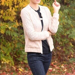 Lauren Conrad LC Light Blush Pink Floral Lace Bomber Jacket Women’s Size 8